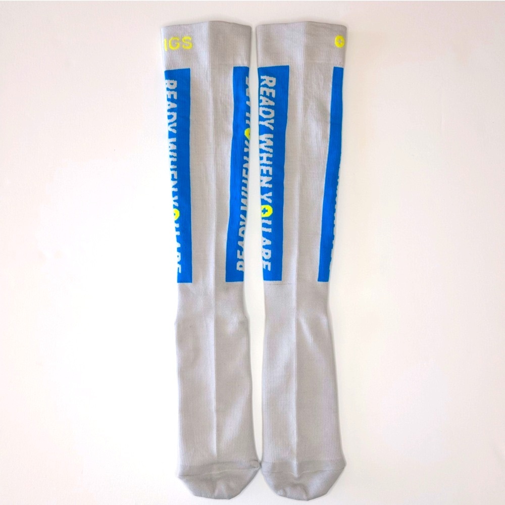 FIGS New EXTREMES Compression Socks READY WHEN YOU ARE Gray Blue Yellow - Picture 4 of 6